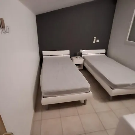 アパート Kalliste モンティセロ